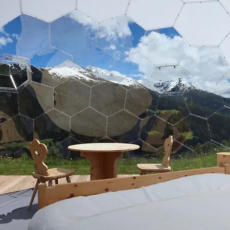 Luxuszelt Naturedome Hof Camenisch